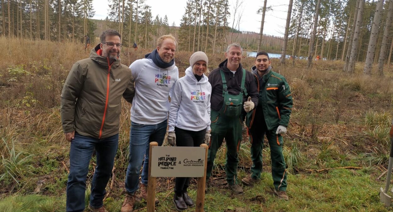 Gruppenbild Baumpflanzung Harz